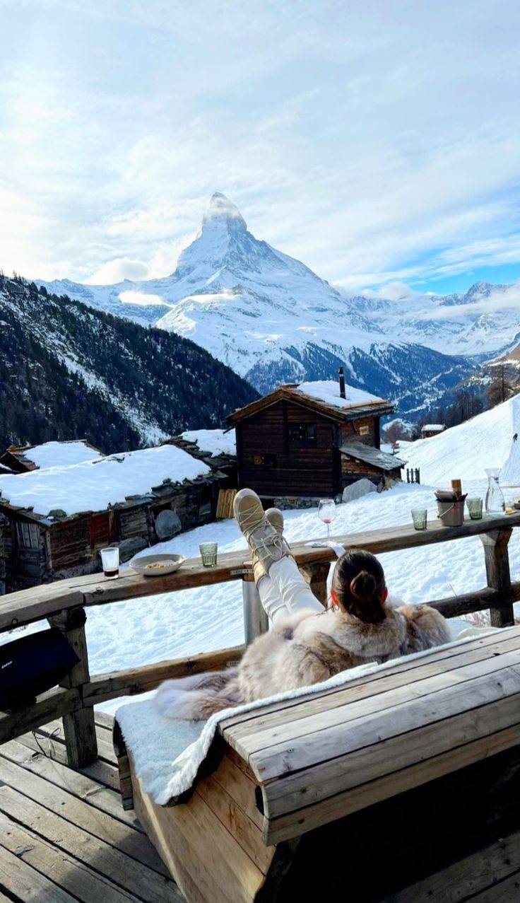 Travel and Lifestyle: Making the Most of Your Escort Career